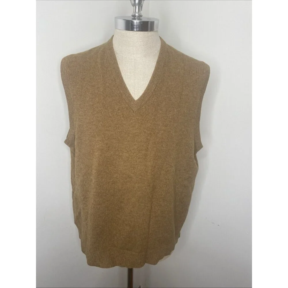 L.L. Bean Wool Sweater Vest Men's Size XL Tan Brown V Neck Pull Over LL Bean